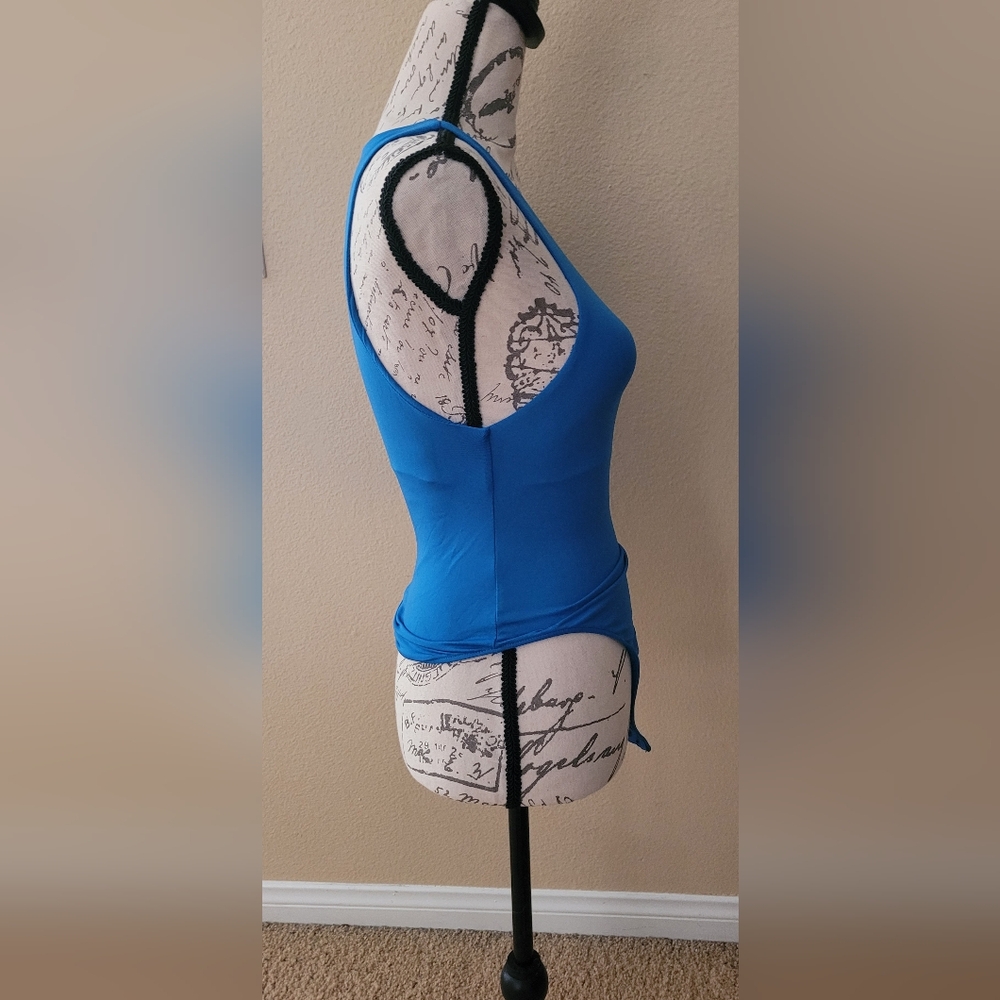 Blue Sleeveless Women's Top - Picture 2 of 3